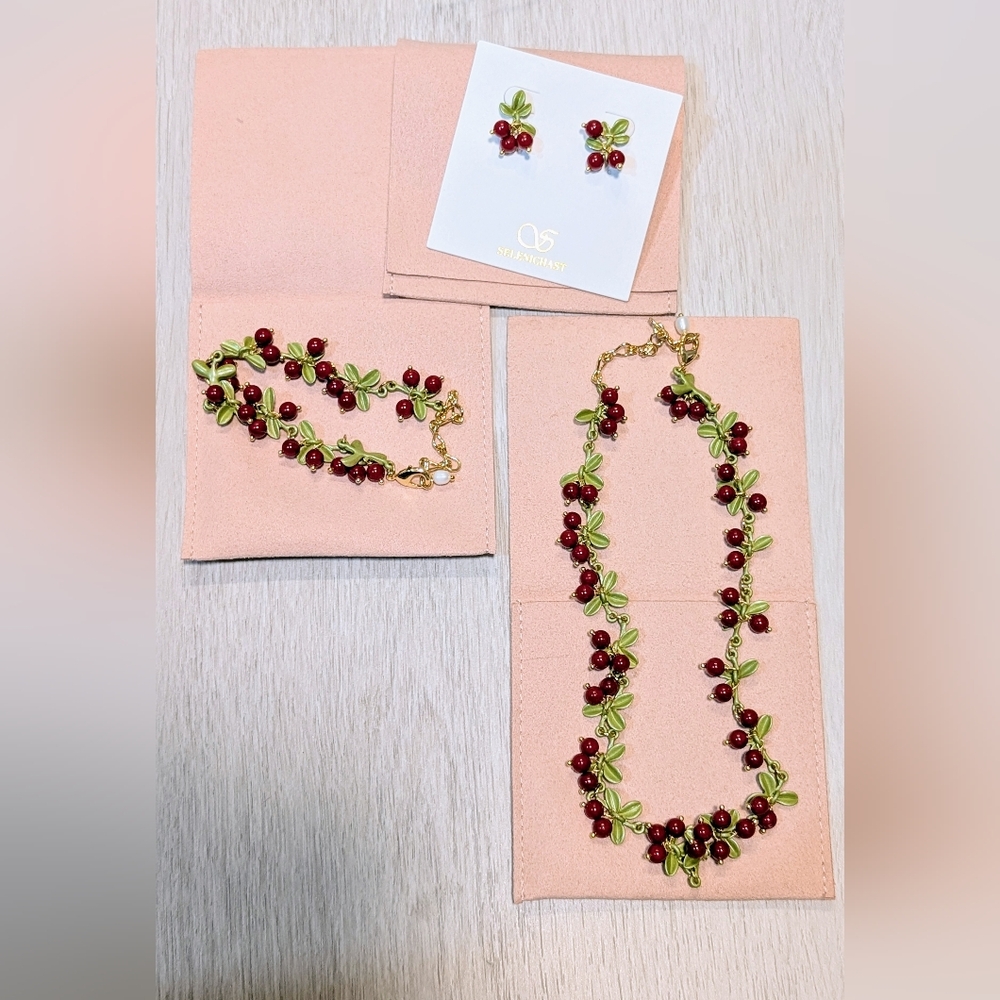 Selenichast Cranberry Set